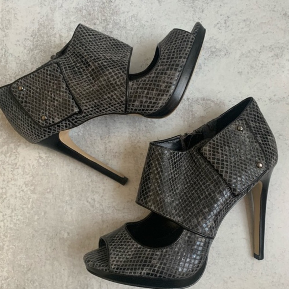 Calvin Klein Black/Gray Leather Stilettos.